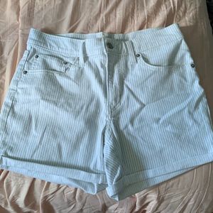 Size 30 Levi Shorts